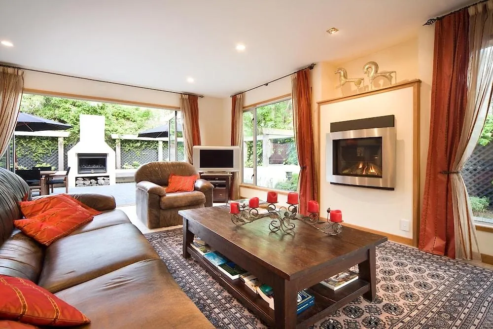 The Classic Villa Christchurch Hotel