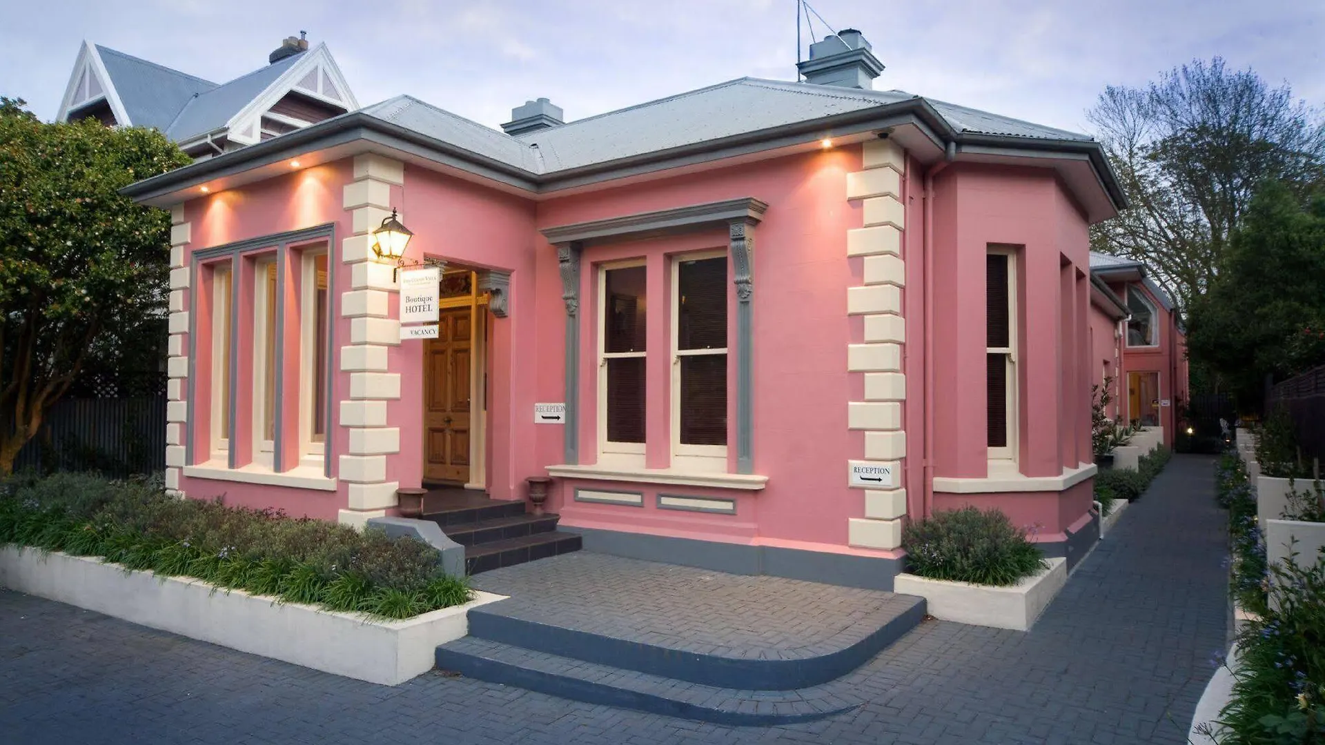 The Classic Villa Christchurch Hotel