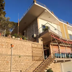 Pamja E Qyteteve Hotel Krujë